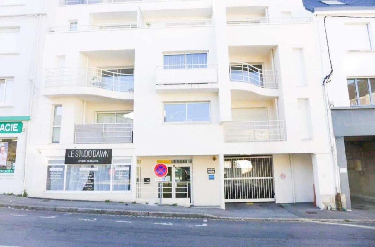 T3 Au Centre Ville Avec Balcon, Parking Gratuit Quimper Exterior photo