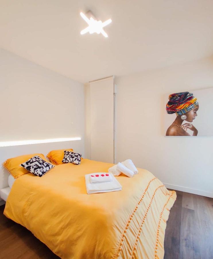 T3 Au Centre Ville Avec Balcon, Parking Gratuit Quimper Exterior photo